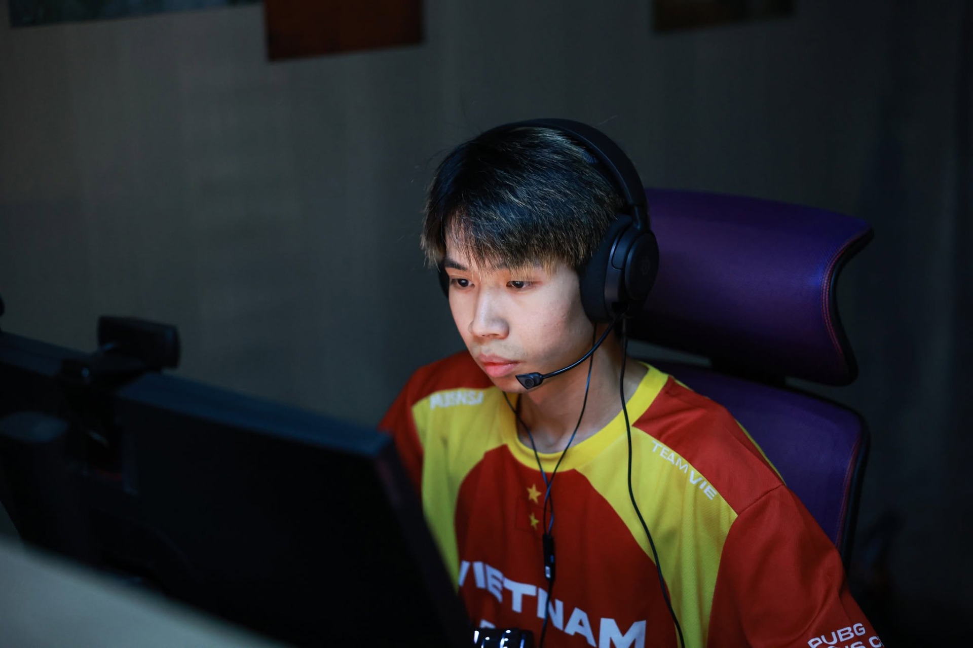 Himass chính thức giải nghệ PUBG PC sau án phạt từ KRAFTON - Ảnh 1. Himass chính thức giải nghệ PUBG PC sau án phạt từ KRAFTON - Ảnh 1.