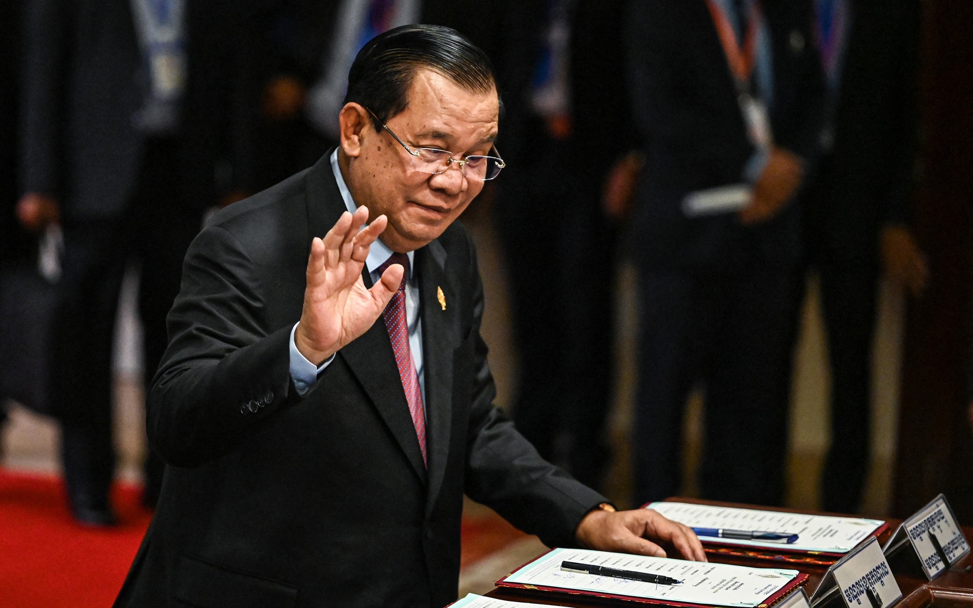 Vụ tấn công tên lửa năm 1998 làm ông Hun Sen đổi ý: Tiên đoán về chức Thủ tướng Campuchia thành hiện thực