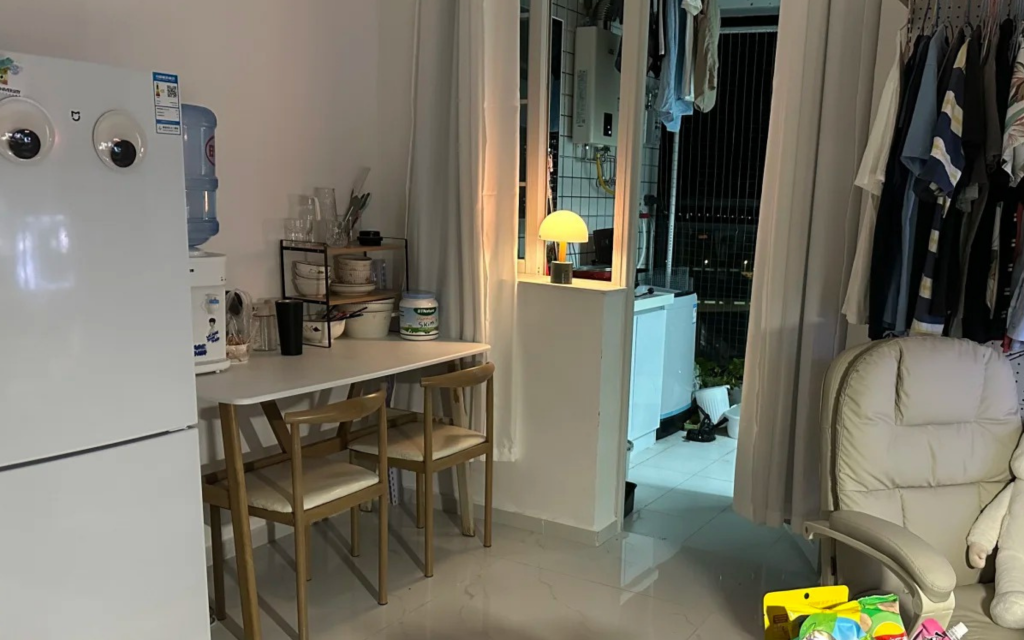 Ph&ograve;ng thu&ecirc; 1 triệu / th&aacute;ng của kỹ sư 27 tuổi lương 78 triệu tại BYD Th&acirc;m Quyến - Ảnh 5.