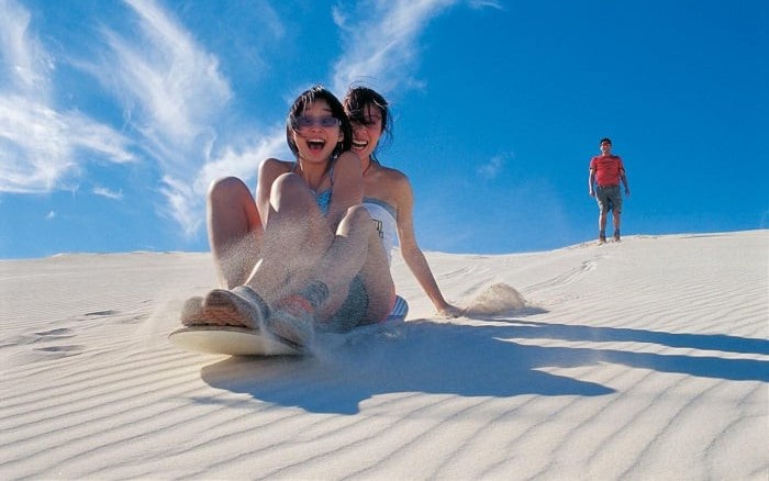 Phát hiện "tiểu sa mạc Sahara" ở Việt Nam có hồ rộng 70 ha, kỳ nghỉ 5 ngày đón hơn 10.000 lượt khách