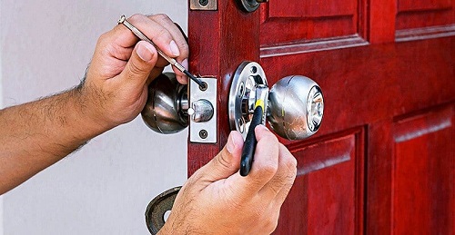 Muốn đón tài lộc vào nhà, cửa chính nên làm 7 điều này theo quan niệm phong thủy - Ảnh 2.