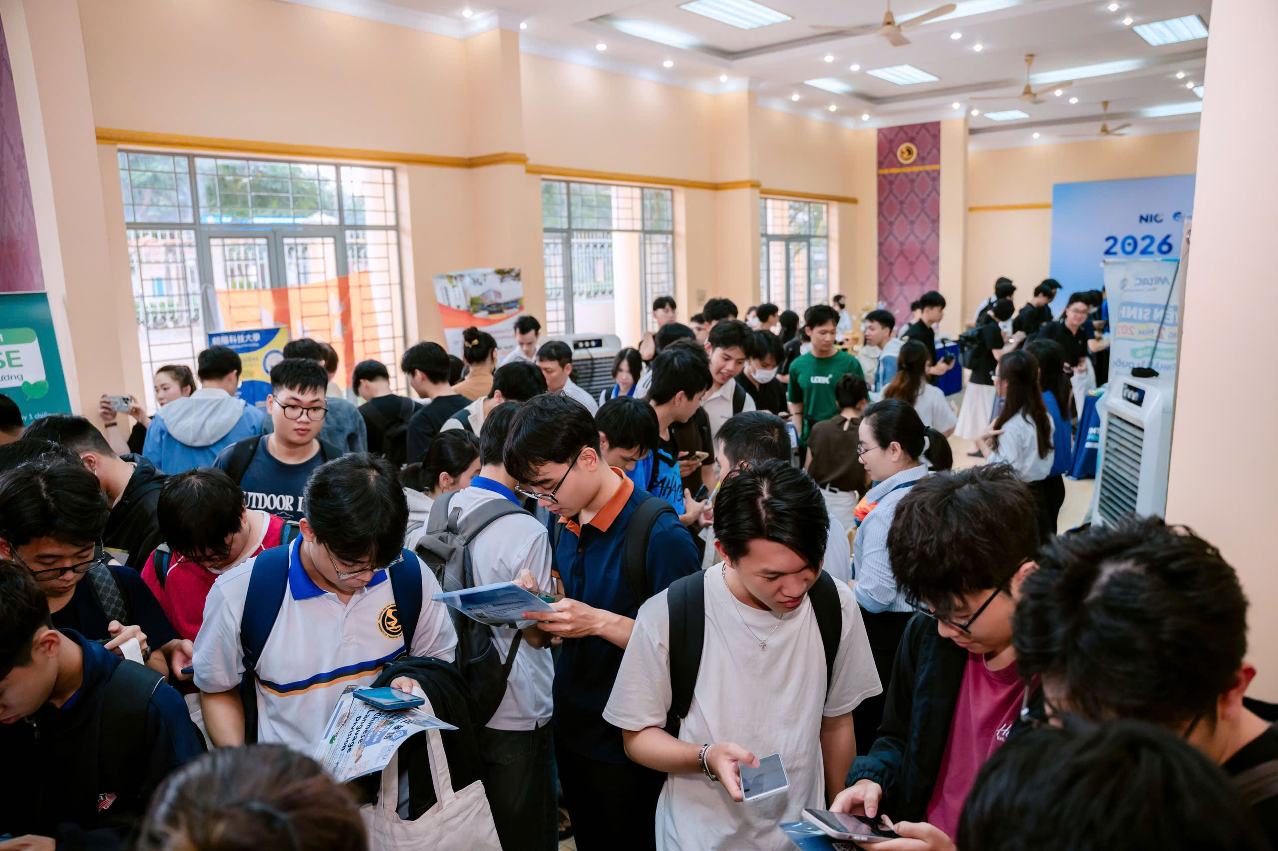 Gần 200 người Việt Nam vừa được Đài Loan (TQ) trao học bổng trong lĩnh vực then chốt của nền kinh tế - Ảnh 3.
