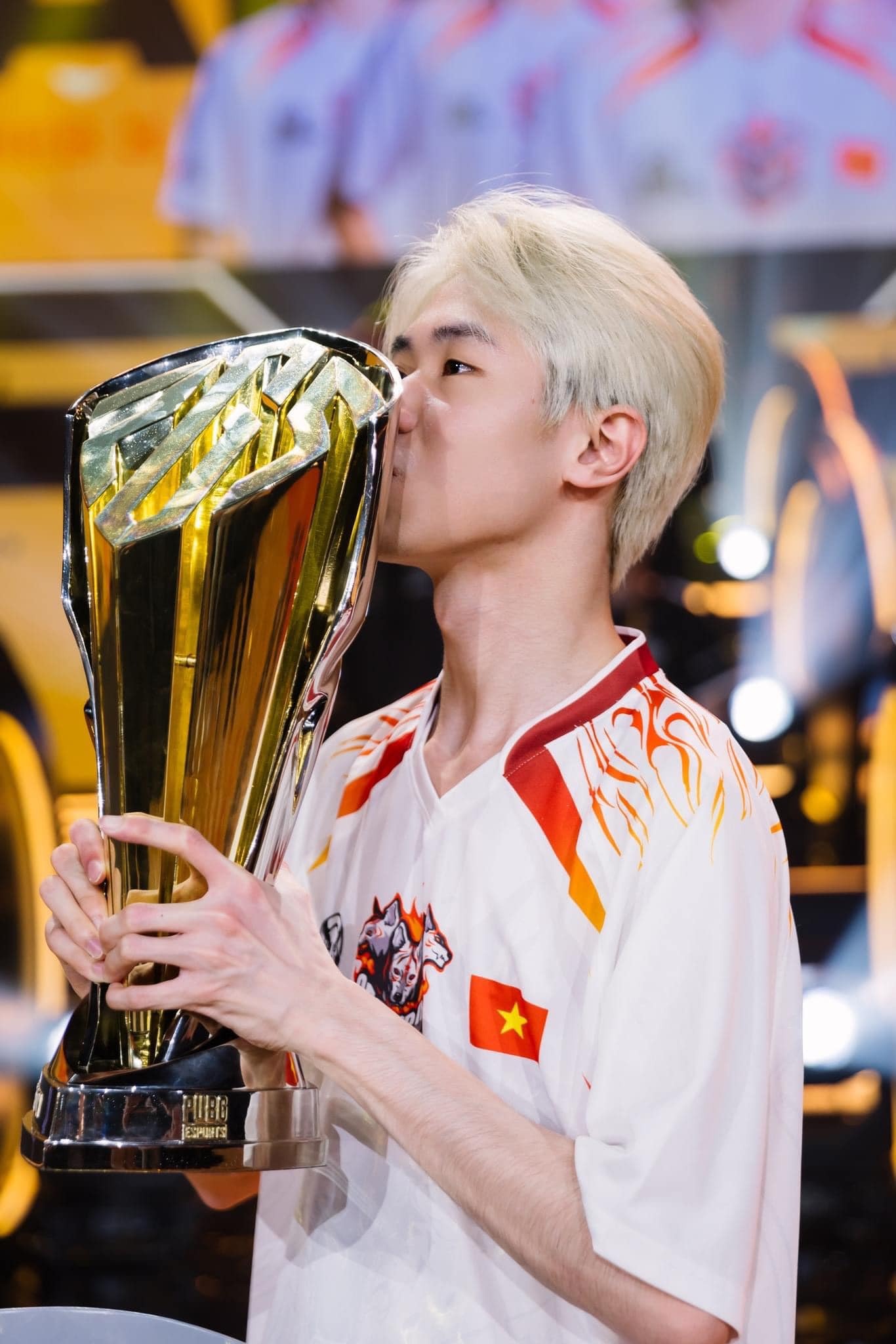 Himass chính thức giải nghệ PUBG PC sau án phạt từ KRAFTON - Ảnh 4. Himass chính thức giải nghệ PUBG PC sau án phạt từ KRAFTON - Ảnh 4.