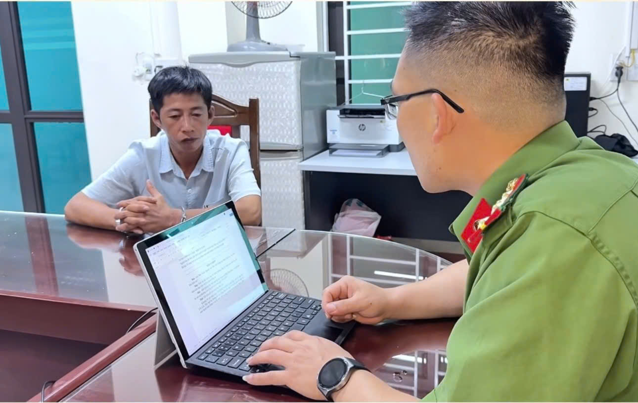 C&ocirc;ng an bắt giữ Mai Xu&acirc;n Quỳnh  - Ảnh 1.