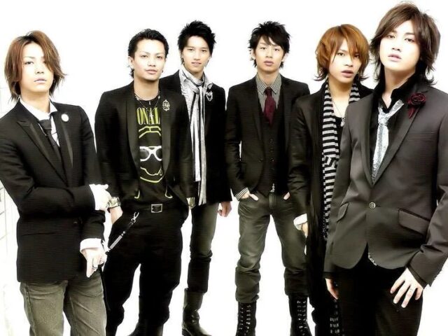 Taguchi Junnosuke bất ngờ kết hôn và làm bố trong cùng ngày , hé lộ vợ bí mật - Ảnh 3. Taguchi Junnosuke bất ngờ kết hôn và làm bố trong cùng ngày , hé lộ vợ bí mật - Ảnh 3.
