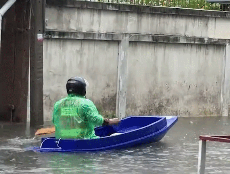 Bangkok đối diện thảm họa lũ lụt nghi&ecirc;m trọng năm 2026 , nhiều tuyến phố ngập s&acirc;u - Ảnh 4.