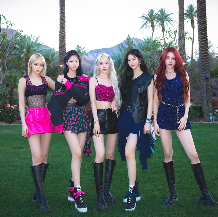 Kazuha LE SSERAFIM: Nữ idol g&acirc;y ch&uacute; &yacute; với body ho&agrave;n hảo v&agrave; giọng h&aacute;t cần cải thiện - Ảnh 6.