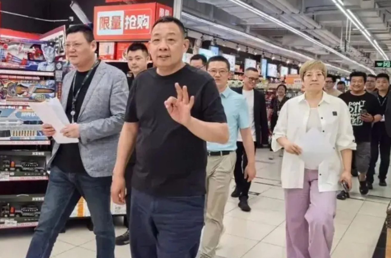 CEO Yu Donglai g&acirc;y tranh c&atilde;i với hợp đồng 4 năm kh&ocirc;ng gia hạn cho nh&acirc;n vi&ecirc;n - Ảnh 1.