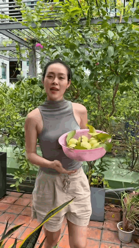 Diệp Bảo Ngọc v&agrave; cuộc sống mẹ đơn th&acirc;n trong ng&ocirc;i nh&agrave; phố 100 m&sup2; tuyệt đẹp - Ảnh 5.