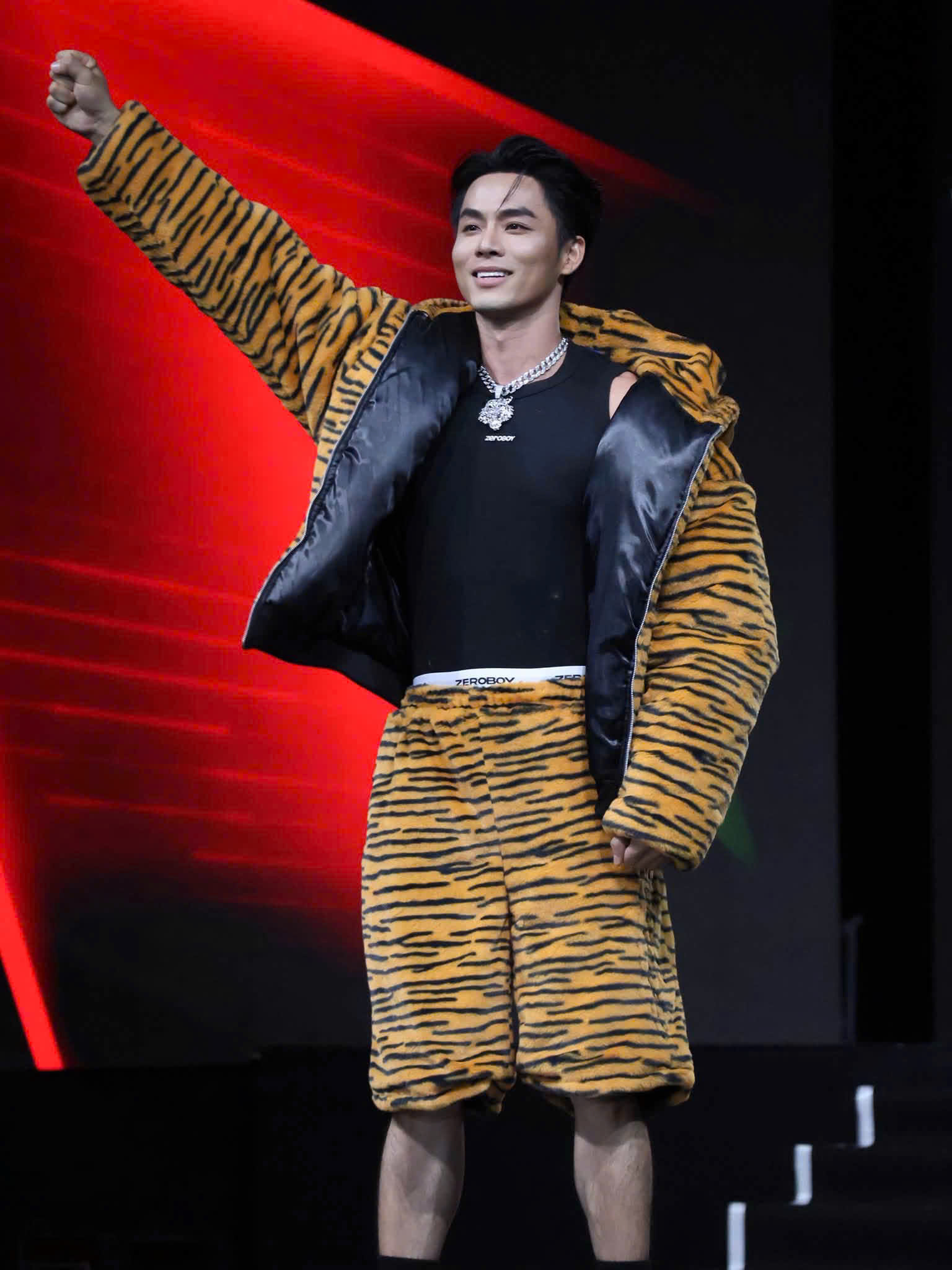Nguyễn Vũ Linh gi&agrave;nh &Aacute; vương 4 Mister International 2026 - Ảnh 6.