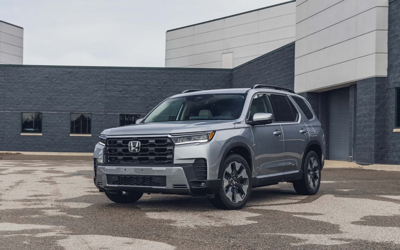 Honda sắp có SUV cỡ lớn chưa từng thấy, dài hơn 5,2 m, nhắm tới Toyota Sequoia