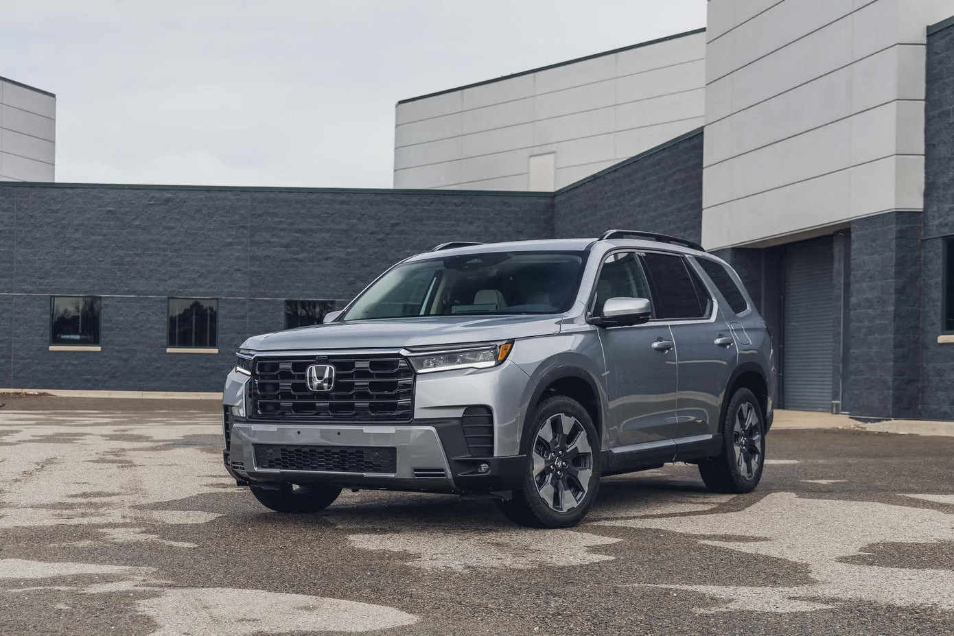 Honda sắp có SUV cỡ lớn chưa từng thấy, dài hơn 5,2 m, nhắm tới Toyota Sequoia  - Ảnh 1.