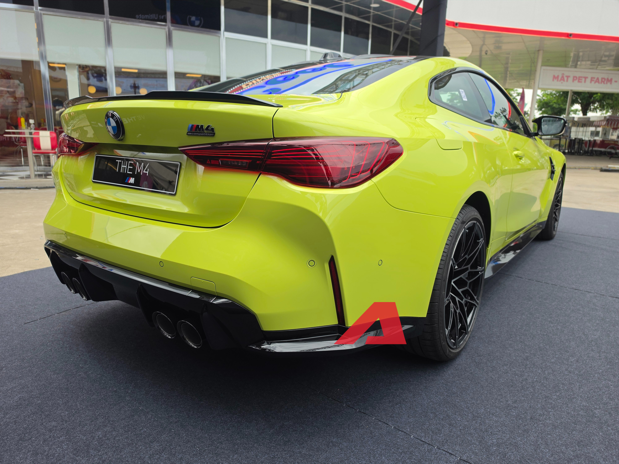 BMW M4 ra mắt Việt Nam với động cơ mạnh mẽ v&agrave; thiết kế thể thao - Ảnh 12.