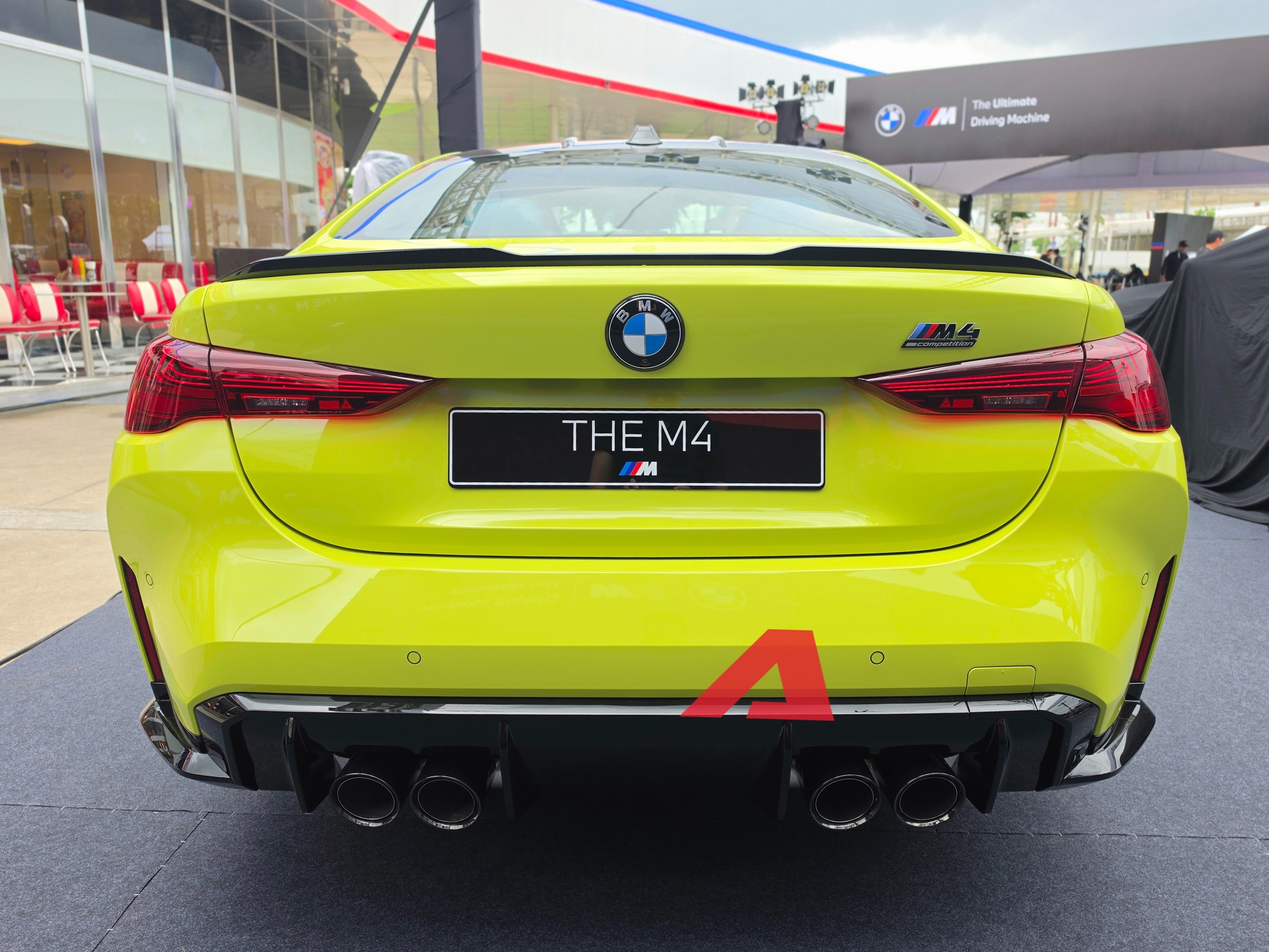 BMW M4 ra mắt Việt Nam với động cơ mạnh mẽ v&agrave; thiết kế thể thao - Ảnh 11.