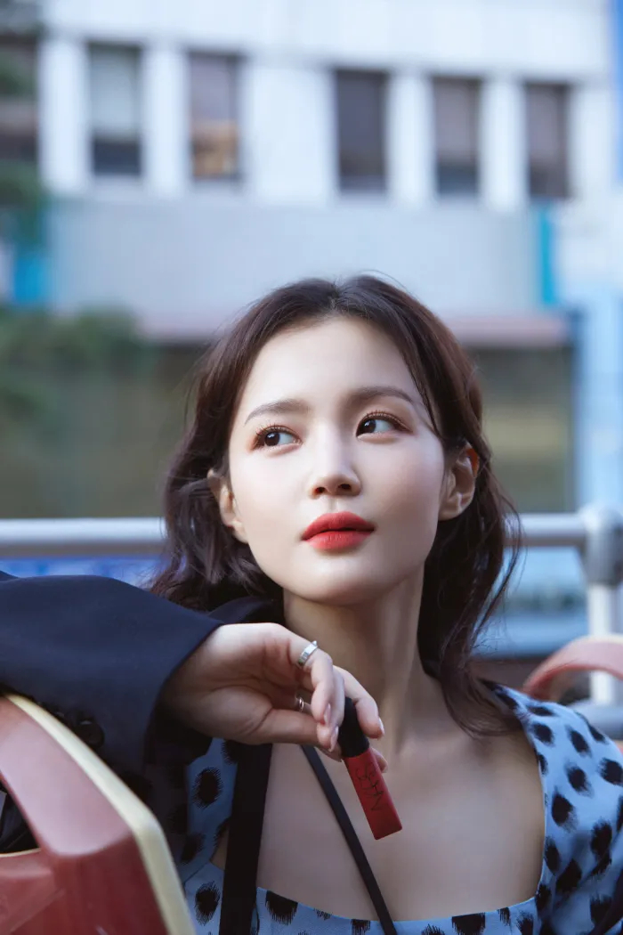 Lee Hi v&agrave; scandal t&igrave;nh y&ecirc;u với dok 2: Kh&aacute;n giả hủy v&eacute; concert 2026 - Ảnh 6.