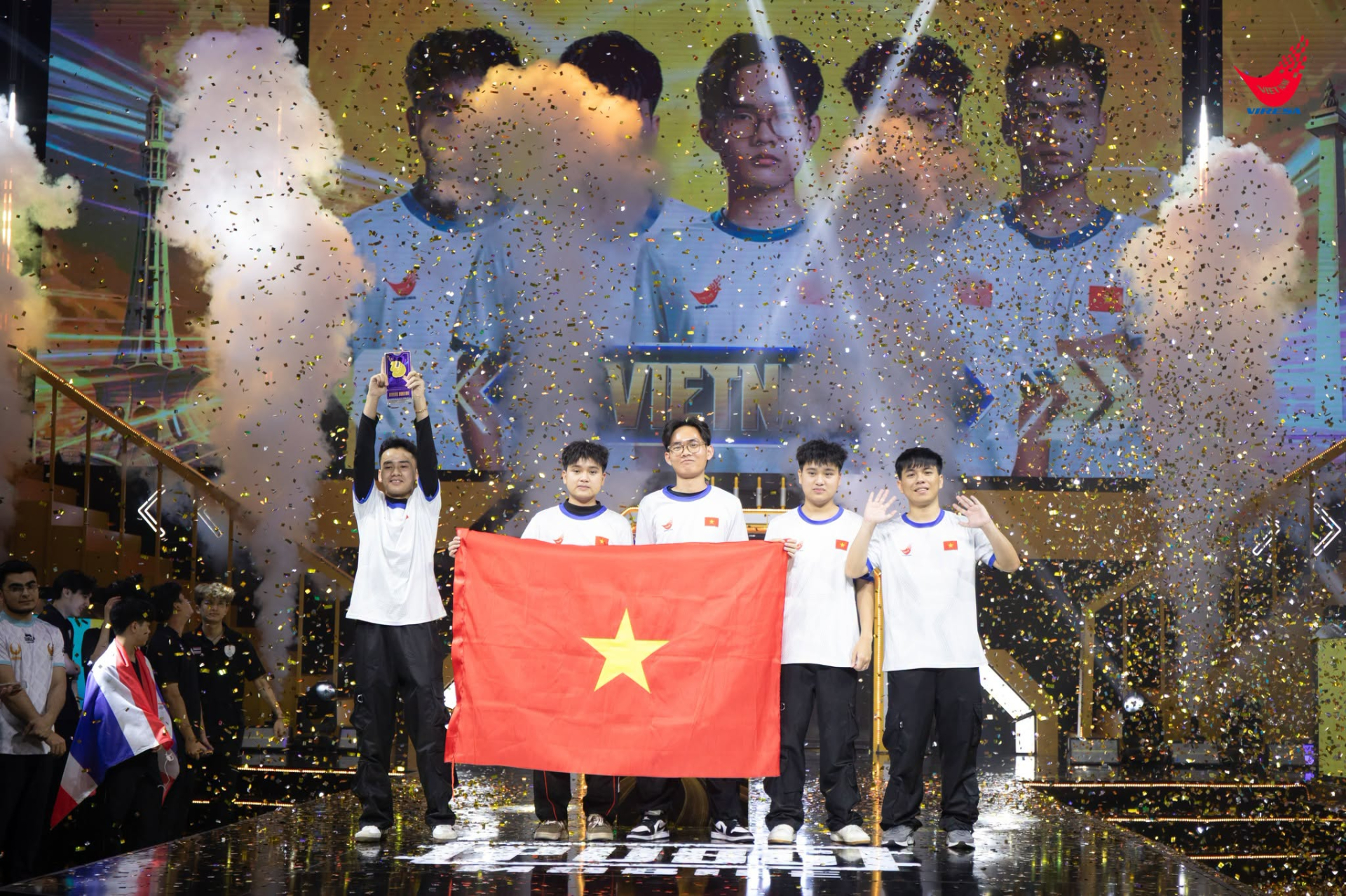 ĐTQG PUBG Mobile Việt Nam b&ugrave;ng nổ với 2 top 1 tại ASIAD 20 - Ảnh 4.