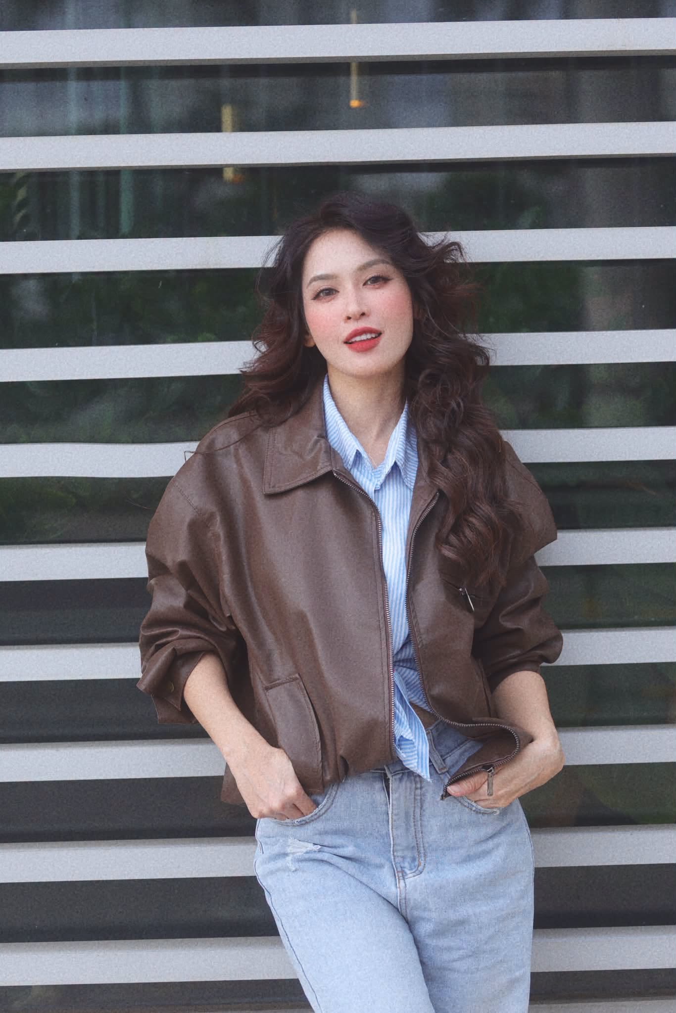 L&ecirc; T&uacute; Vi được đề cử gương mặt đẹp nhất thế giới 2026 , nhan sắc th&aacute;ch thức thời gian - Ảnh 6.