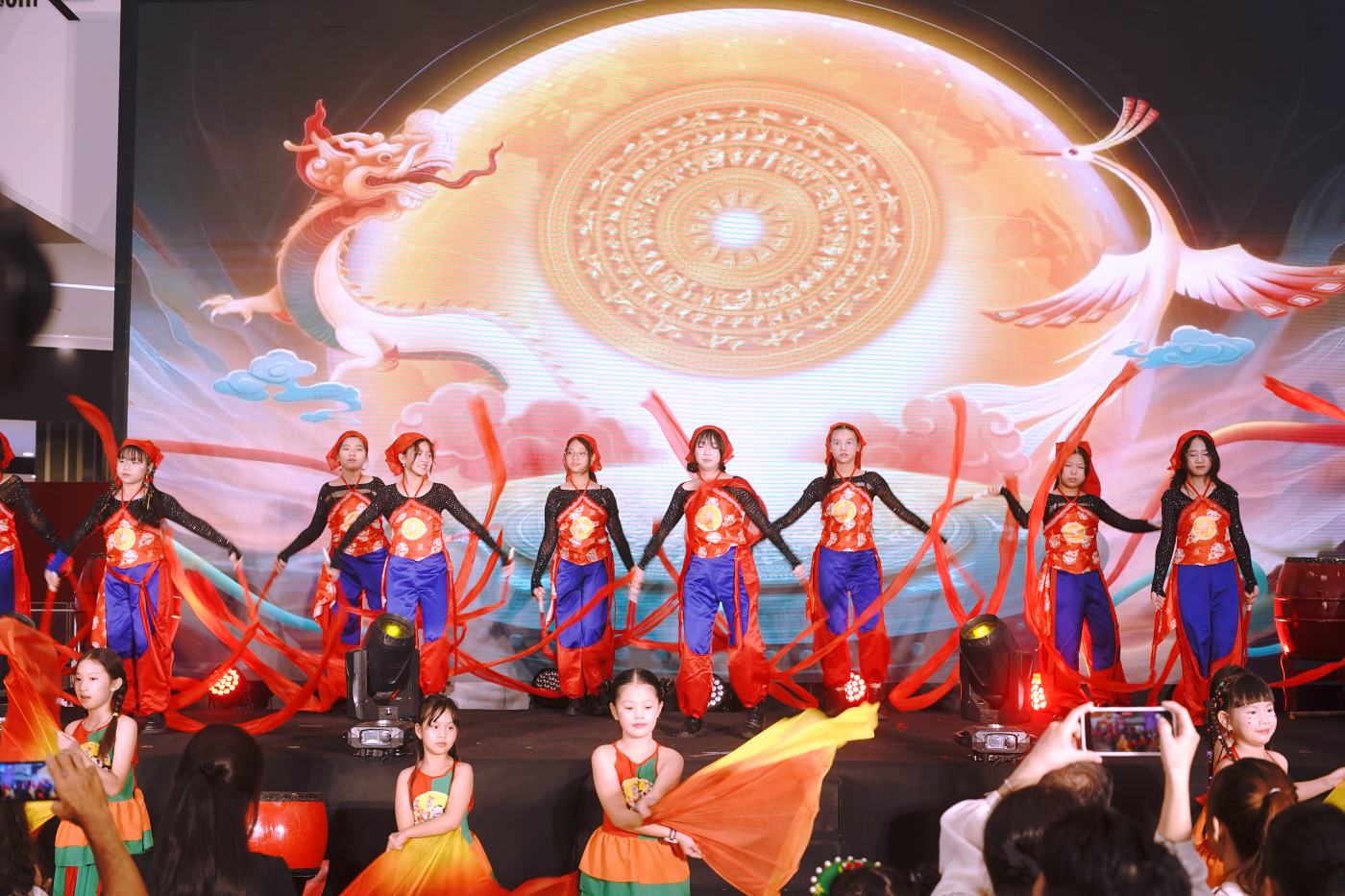 Nhiều tài năng nhí hội tụ tại Alina Dance Fest 2026 - Ảnh 3. Nhiều tài năng nhí hội tụ tại Alina Dance Fest 2026 - Ảnh 3.