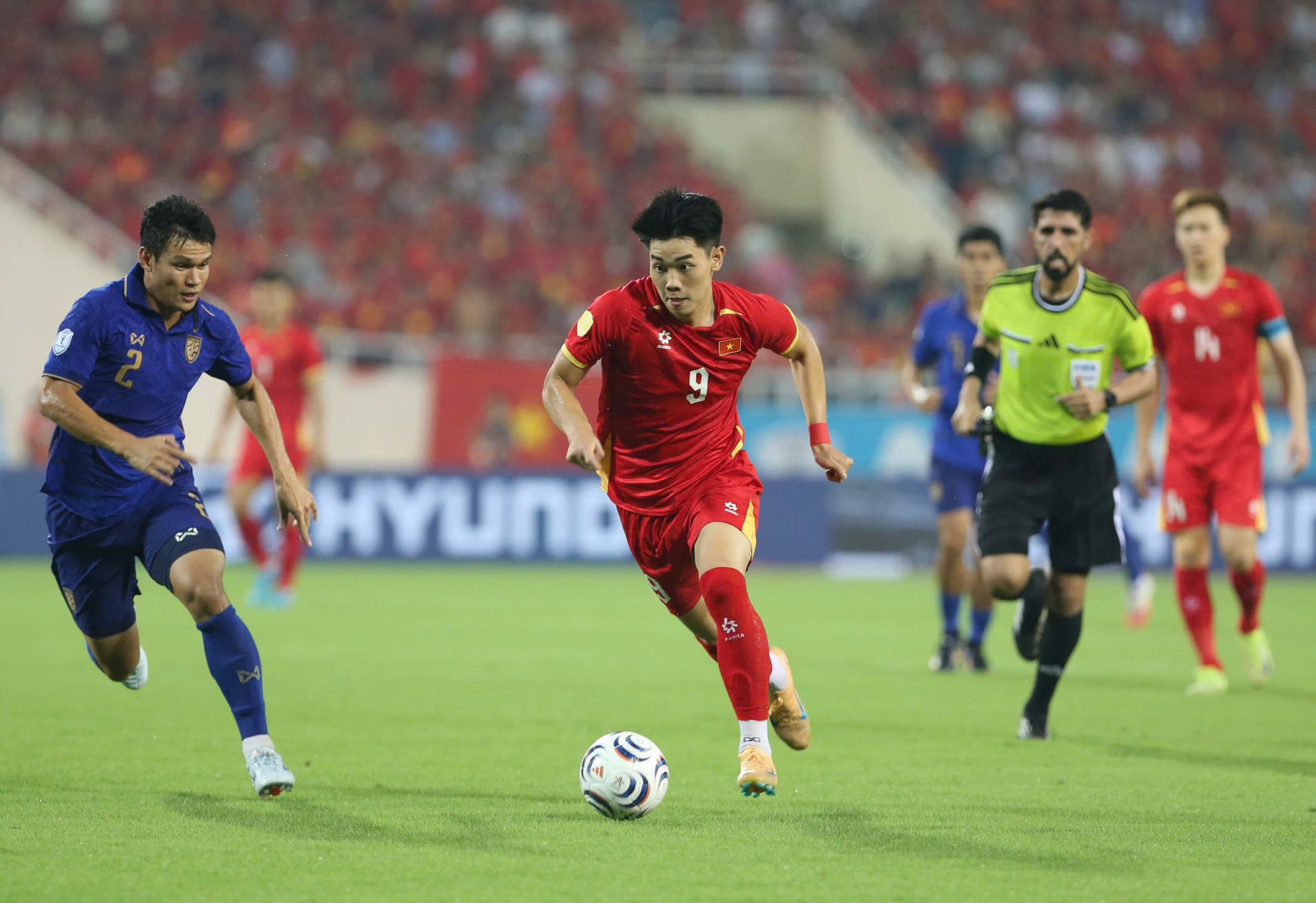 Đội h&igrave;nh Việt Nam vs Th&aacute;i Lan: HLV Kim Sang-sik "xoay b&agrave;i" ra sao khi kh&ocirc;ng c&oacute; Xu&acirc;n Son? - Ảnh 1.
