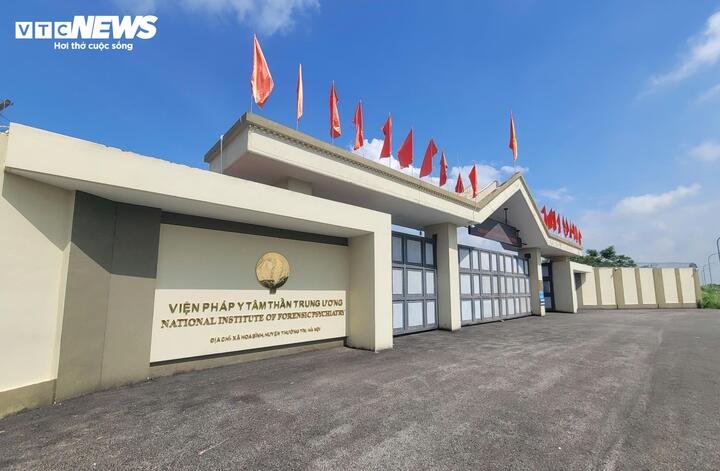 X&eacute;t xử cựu Viện trưởng Ph&aacute;p y t&acirc;m thần Trung ương v&agrave; h&agrave;ng loạt b&aacute;c sĩ tham nhũng - Ảnh 1.