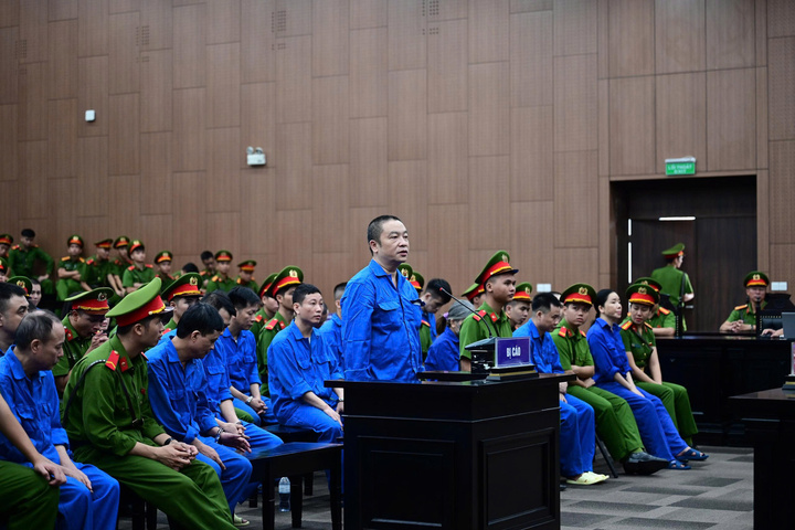 Cựu Viện trưởng Viện Ph&aacute;p y thừa nhận h&agrave;nh vi sai tr&aacute;i trong vụ &aacute;n biến tội phạm th&agrave;nh bệnh nh&acirc;n - Ảnh 1.
