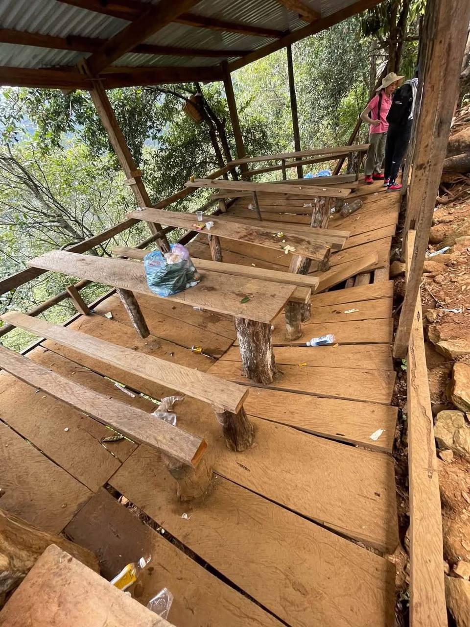 T&agrave; Ch&igrave; Nh&ugrave; m&ugrave;a hoa Chi P&acirc;u 2026: Trải nghiệm trekking tuyệt vời giữa rừng n&uacute;i - Ảnh 3.