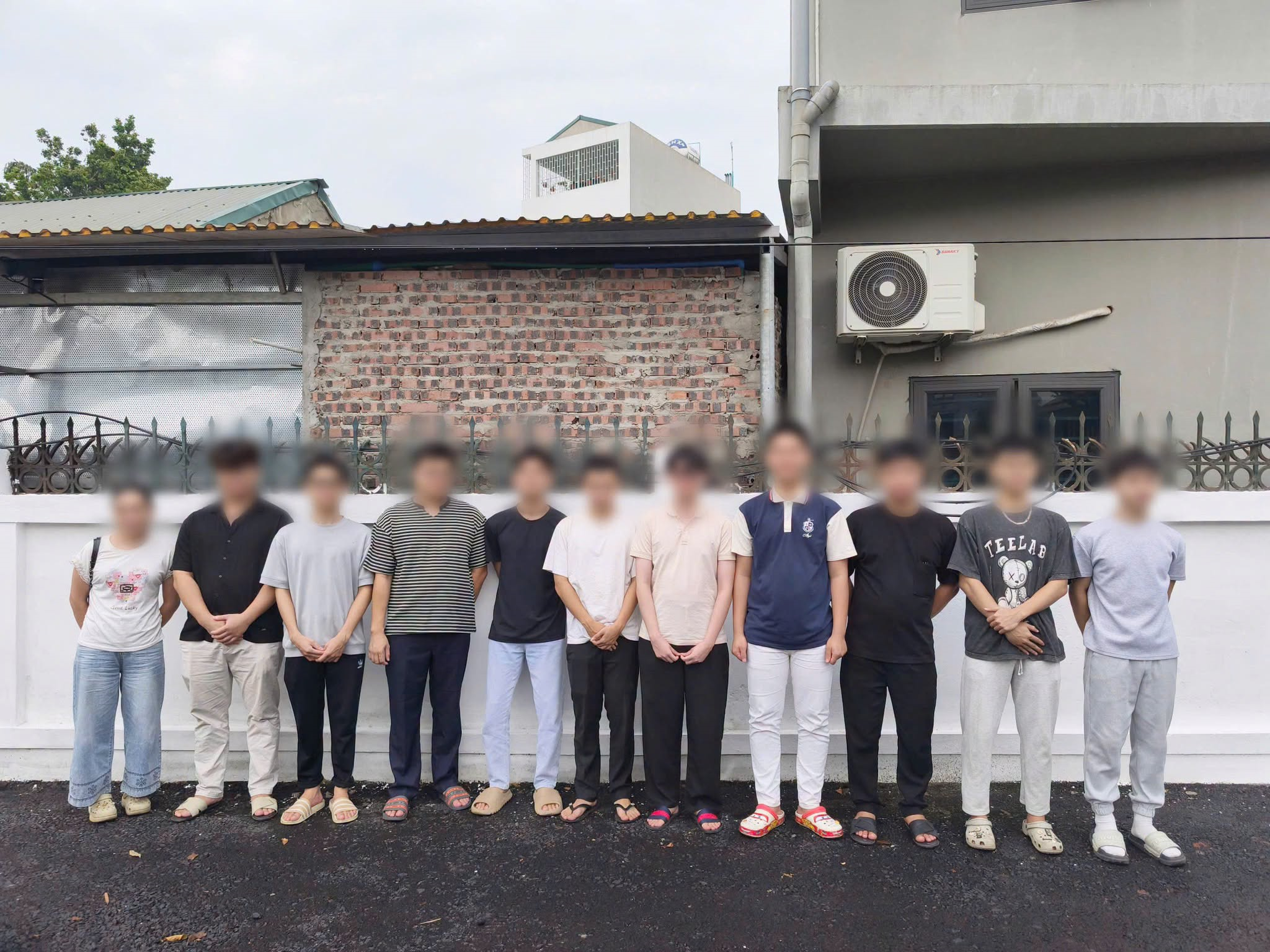 Tất cả người dân có tài khoản ngân hàng chú ý công an sẽ liên tục điều tra các giao dịch chuyển khoản này - Ảnh 1.