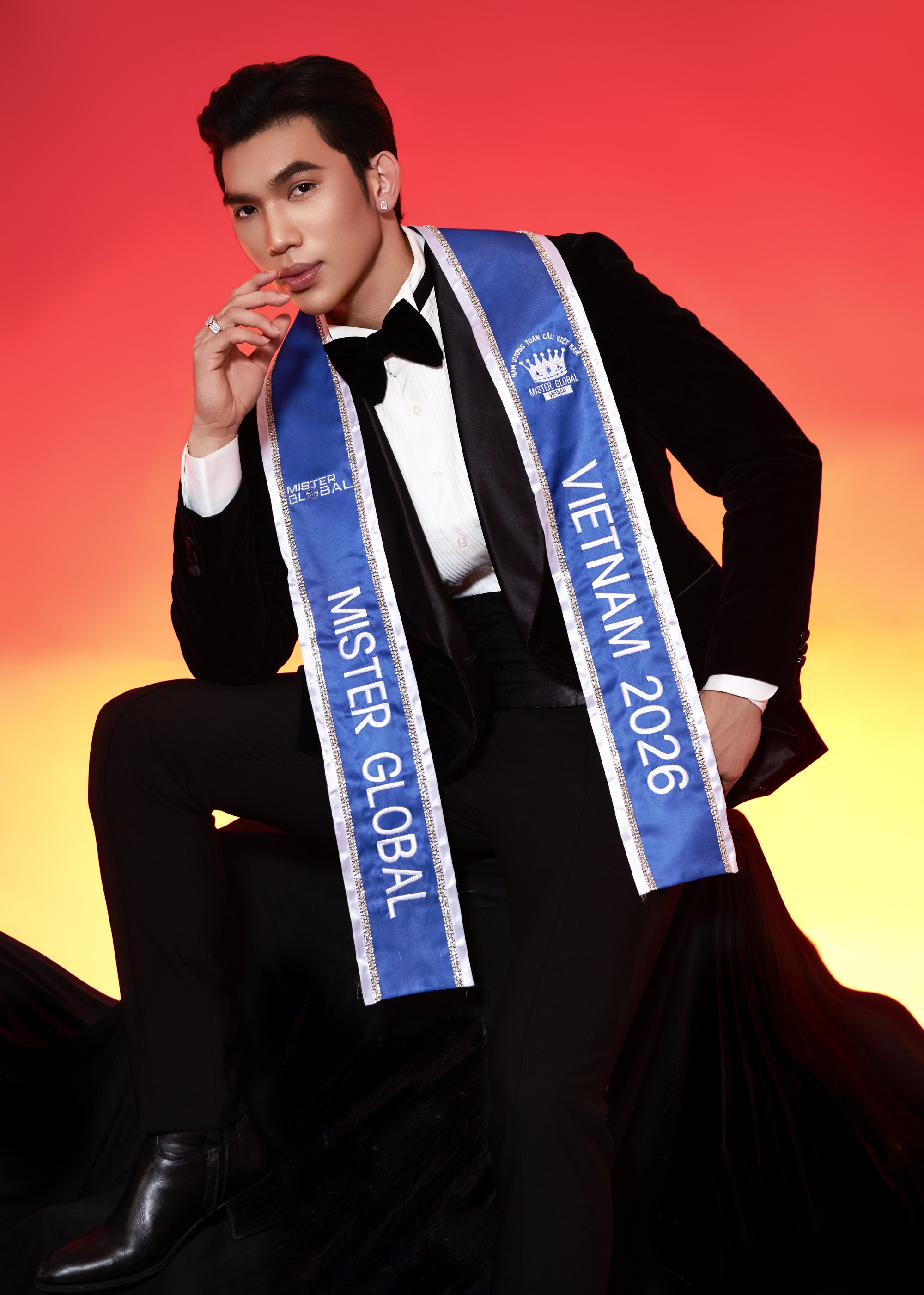 Trương Trọng Hiếu mang 70kg hành lý sang Thái Lan thi Mister Global 2026 - Ảnh 5. Trương Trọng Hiếu mang 70kg hành lý sang Thái Lan thi Mister Global 2026 - Ảnh 5.