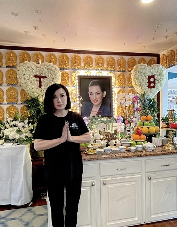 5 Năm nhớ Phi Nhung: Ký ức và tình yêu của Trizzie Phương Trinh dành cho em - Ảnh 1. 5 Năm nhớ Phi Nhung: Ký ức và tình yêu của Trizzie Phương Trinh dành cho em - Ảnh 1.