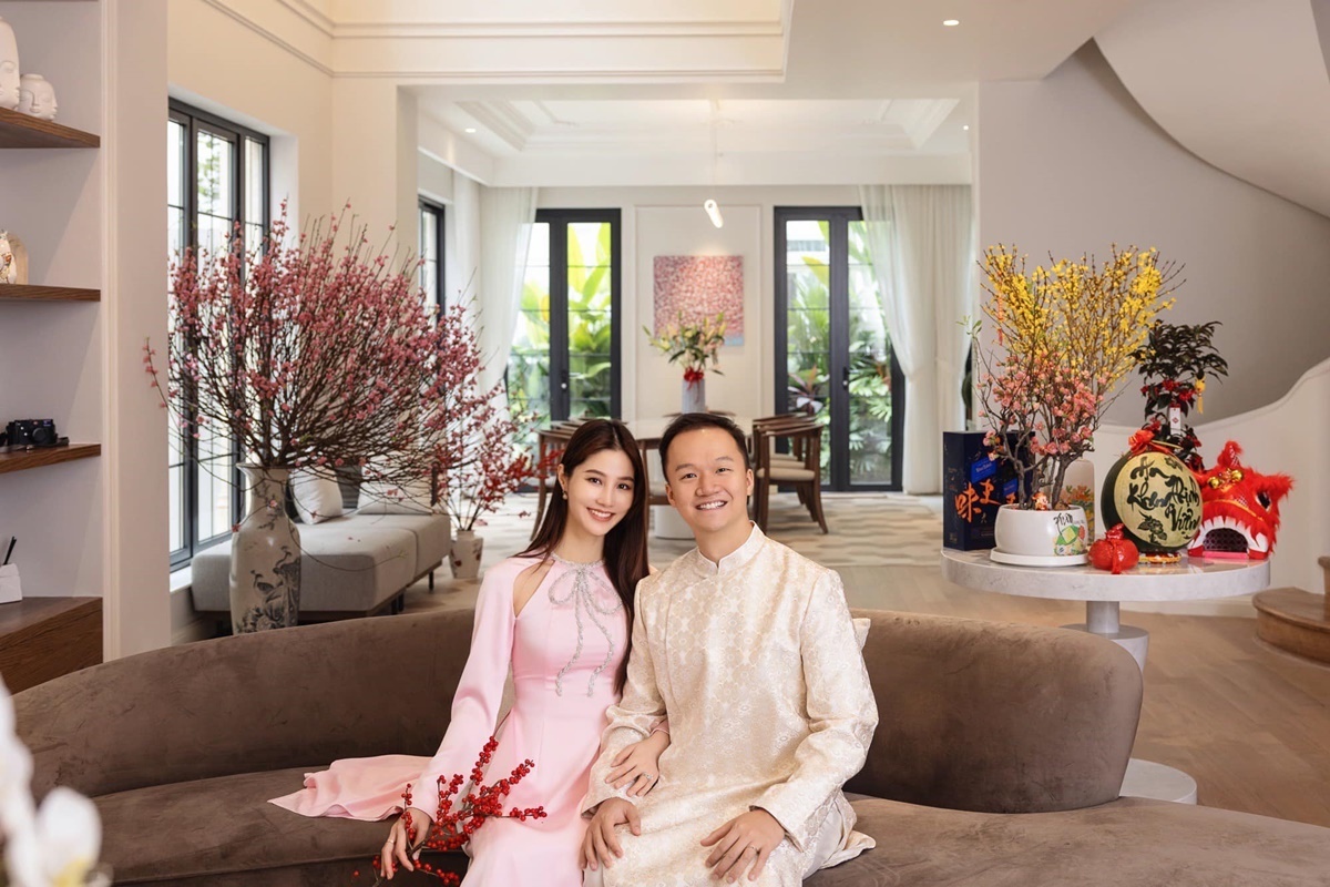 Diễm My 9X chia sẻ hạnh phúc trong căn nhà biệt thự do chồng tặng - Ảnh 3. Diễm My 9X chia sẻ hạnh phúc trong căn nhà biệt thự do chồng tặng - Ảnh 3.