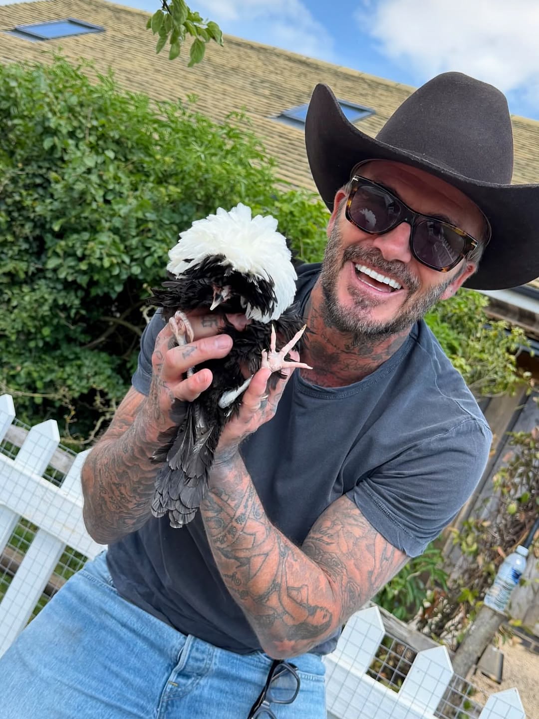 David Beckham h&agrave;o hứng khoe th&agrave;nh quả l&agrave;m vườn v&agrave; niềm vui gia đ&igrave;nh - Ảnh 7.