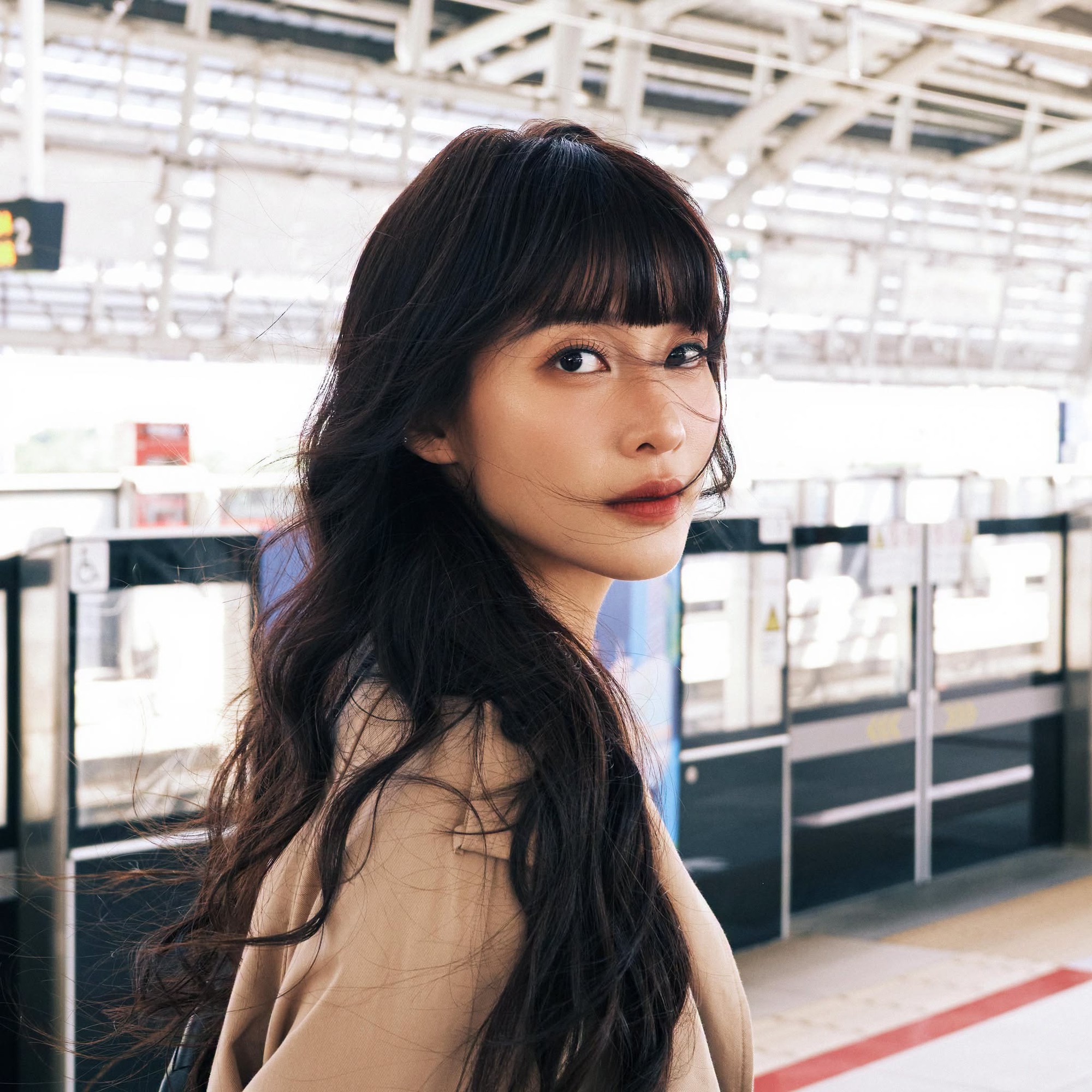 Khả Ng&acirc;n: Mỹ nh&acirc;n Việt 15 tuổi đẹp nhất thế giới , so k&egrave; với Jennie v&agrave; Nhiệt Ba - Ảnh 1.