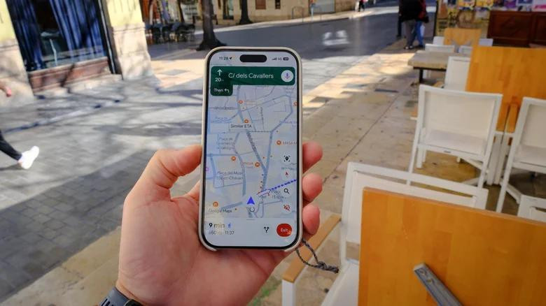 T&iacute;nh năng g&acirc;y hao pin tr&ecirc;n Google Maps m&agrave; những ai chạy xe n&ecirc;n biết - Ảnh 2.