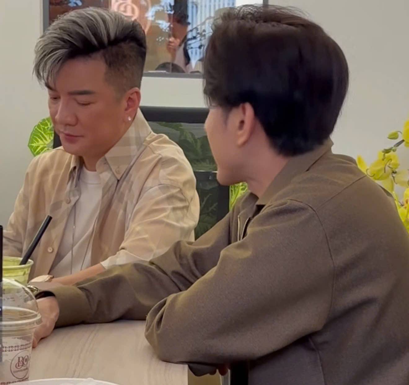 Nam ca sĩ U60 đ&igrave;nh đ&aacute;m một thời sau 7 th&aacute;ng đi b&aacute;n c&agrave; ph&ecirc;: "Chị chơi vậy ai chơi lại chị" - Ảnh 1.
