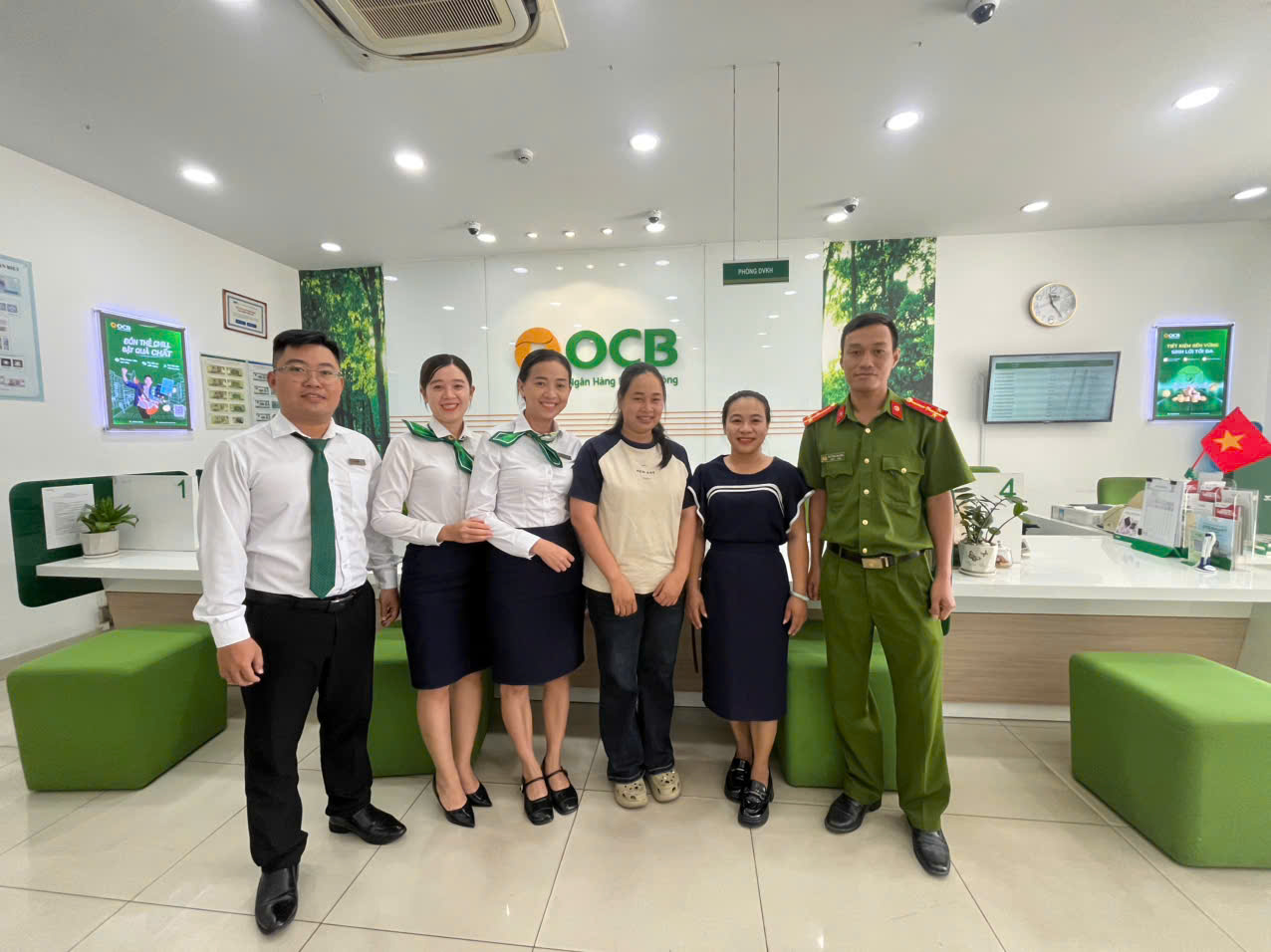 C&ocirc;ng an phường ho&agrave;ng mai hỗ trợ x&aacute;c minh giao dịch chuyển khoản nhầm 151 triệu đồng - Ảnh 1.