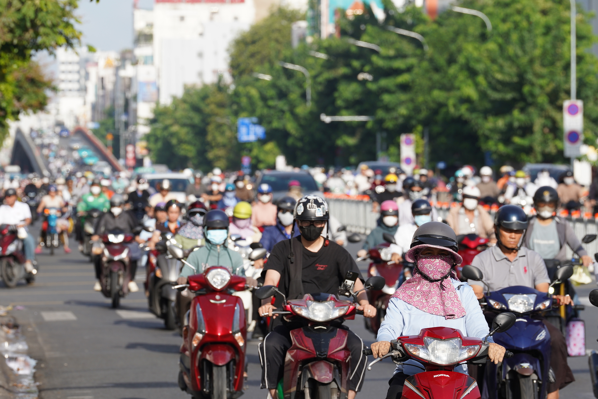 Ùn tắc giao thông Hà Nội và TP . HCM sau kỳ nghỉ lễ Quốc khánh 2026 - Ảnh 14. Ùn tắc giao thông Hà Nội và TP . HCM sau kỳ nghỉ lễ Quốc khánh 2026 - Ảnh 14.