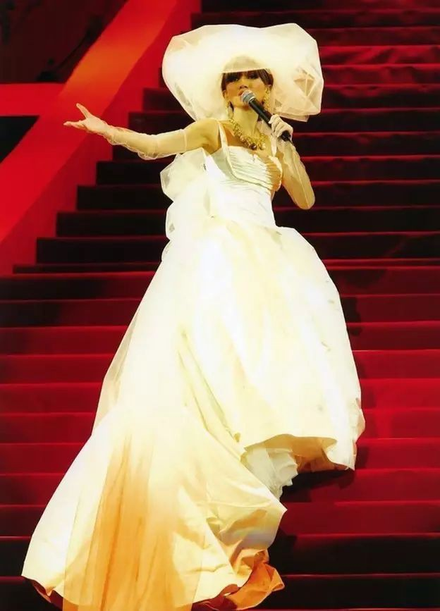 Cuộc chiến tài sản 23 năm sau cái chết của diva Mai Diễm Phương và nỗi đau gia đình - Ảnh 13. Cuộc chiến tài sản 23 năm sau cái chết của diva Mai Diễm Phương và nỗi đau gia đình - Ảnh 13.
