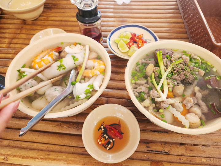 Thưởng thức b&aacute;nh canh dừa s&aacute;p độc đ&aacute;o tại Bảo t&agrave;ng dừa s&aacute;p Tr&agrave; Vinh - Ảnh 3.