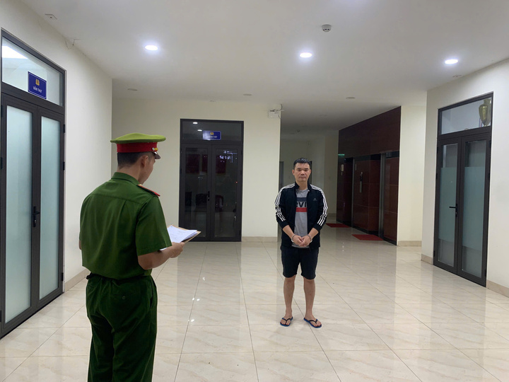 Trần Văn Qu&acirc;n chiếm đoạt t&agrave;i sản 30 . 000 USD của &ocirc;ng Wang Qiang tại Đ&agrave; Nẵng - Ảnh 1.