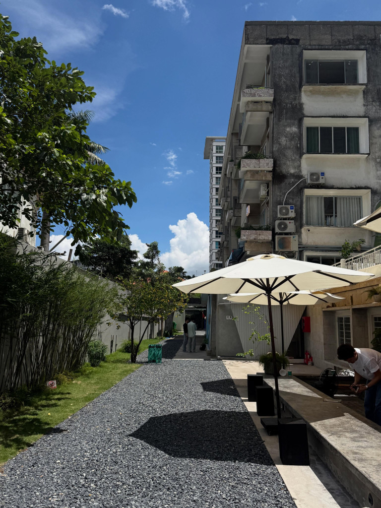Văn Mai Hương mở quán cà phê Đèn Dầu tại Thảo Điền sau 16 năm hoạt động âm nhạc - Ảnh 2. Văn Mai Hương mở quán cà phê Đèn Dầu tại Thảo Điền sau 16 năm hoạt động âm nhạc - Ảnh 2.