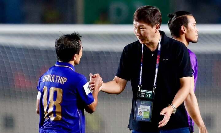 Th&aacute;i Lan thắng ĐT Việt Nam 2 - 0: HLV Kim Sang - sik thất bại trong thử nghiệm chiến thuật - Ảnh 1.