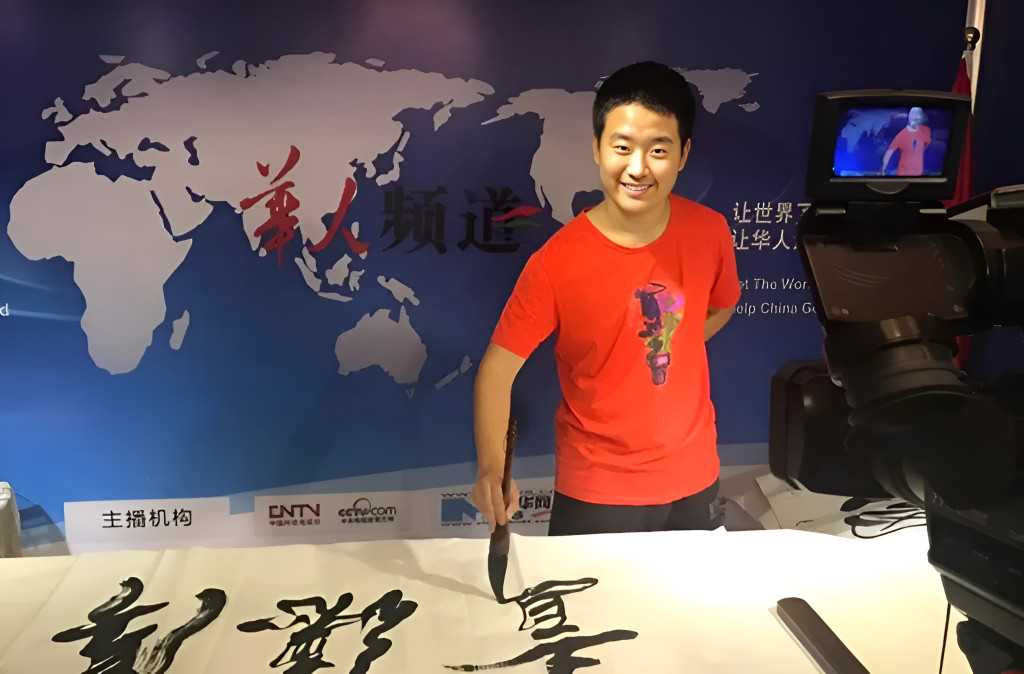 Cú trượt dài của thần đồng từng kiếm hàng trăm triệu ở tuổi lên 10 - Ảnh 4. Cú trượt dài của thần đồng từng kiếm hàng trăm triệu ở tuổi lên 10 - Ảnh 4.