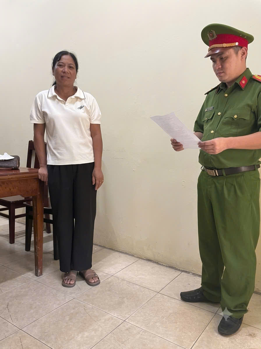 Khởi tố Trần Thị Minh Luyện và Phạm Thị Tâm trong vụ án tham nhũng năm 2026 - Ảnh 1. Khởi tố Trần Thị Minh Luyện và Phạm Thị Tâm trong vụ án tham nhũng năm 2026 - Ảnh 1.