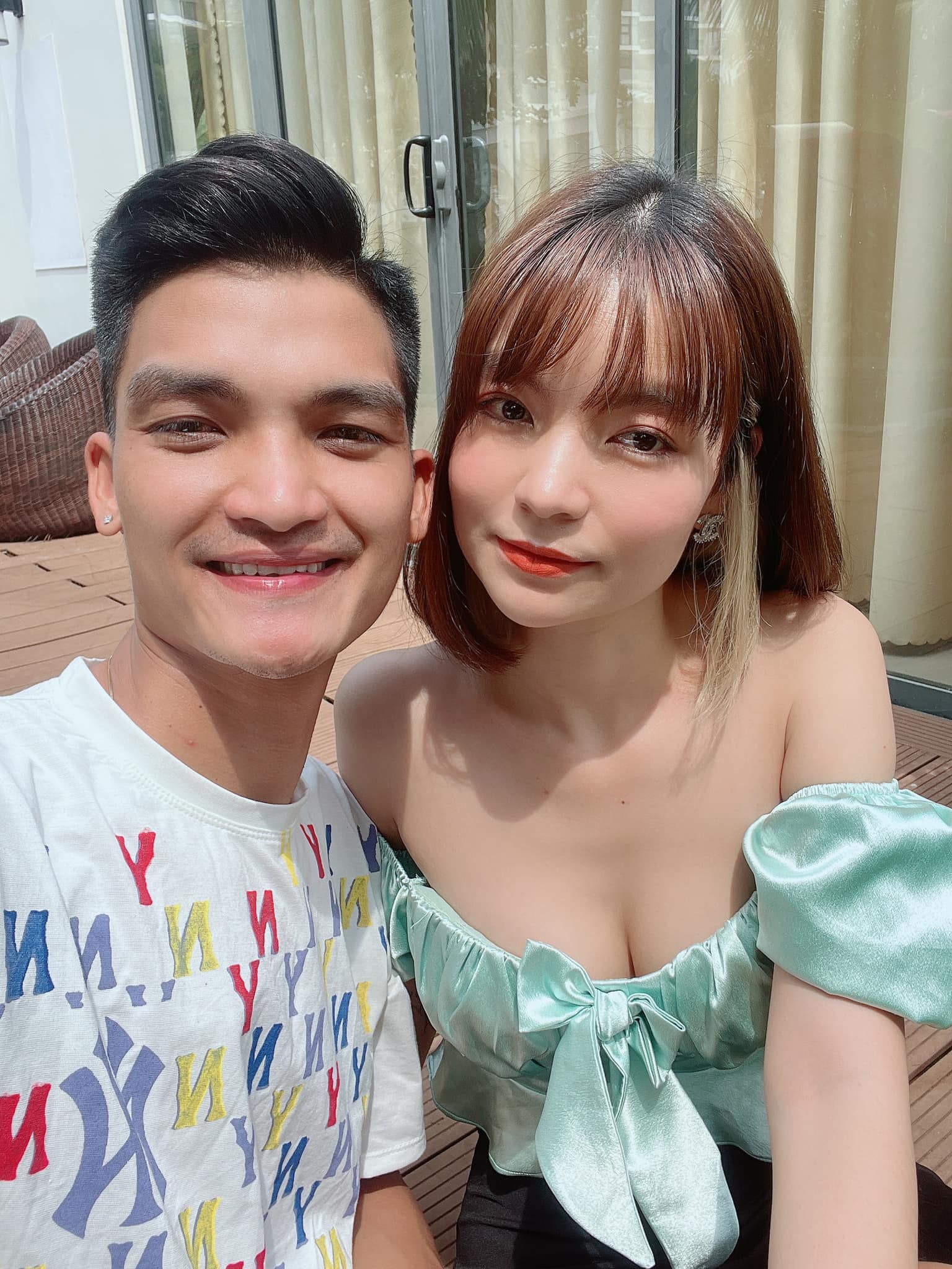 Vợ nam diễn vi&ecirc;n qu&ecirc; Hải Ph&ograve;ng tr&uacute;ng v&eacute; số, nhận bao nhi&ecirc;u tiền? - Ảnh 2.