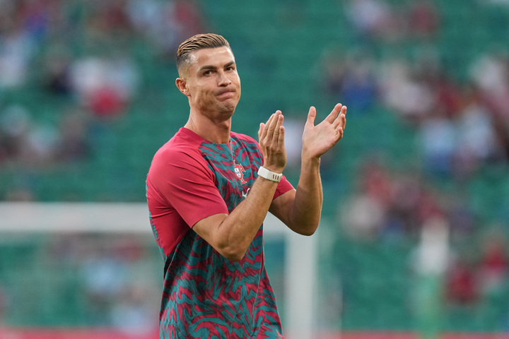 Ronaldo bất m&atilde;n v&igrave; ngồi dự bị , LĐBĐ Bồ Đ&agrave;o Nha họp khẩn năm 2026 - Ảnh 1.