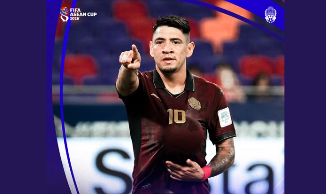 Tiền đạo nhập tịch lập cú đúp, tuyển Campuchia giành tấm vé vào trận chung kết FIFA ASEAN Cup - Ảnh 1. Tiền đạo nhập tịch lập cú đúp, tuyển Campuchia giành tấm vé vào trận chung kết FIFA ASEAN Cup - Ảnh 1.