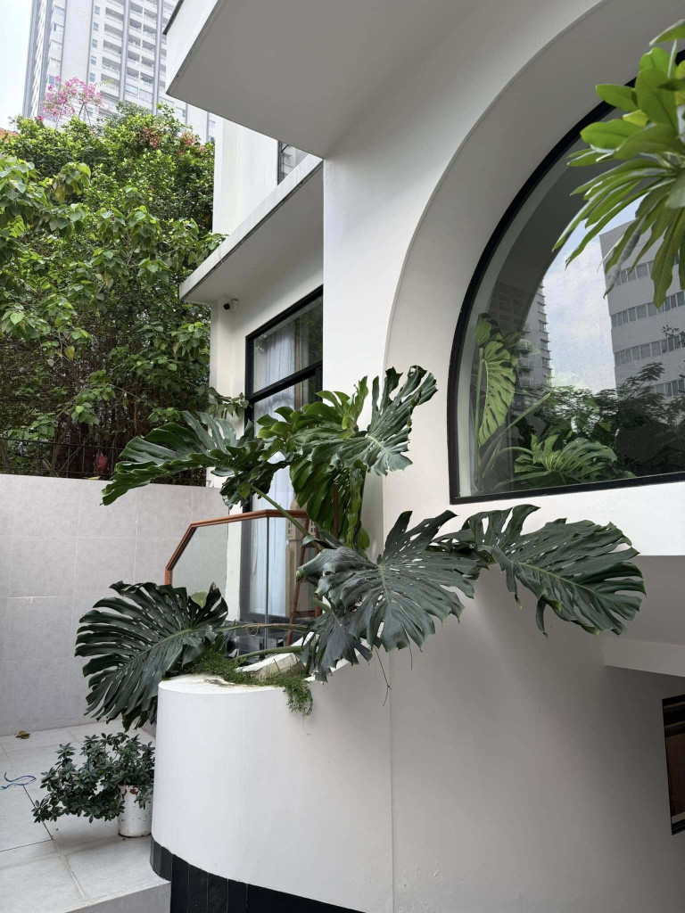 Căn nh&agrave; 1 . 000 M&sup2; sang trọng của diễn vi&ecirc;n V&acirc;n Trang tại TP . HCM - Ảnh 4.