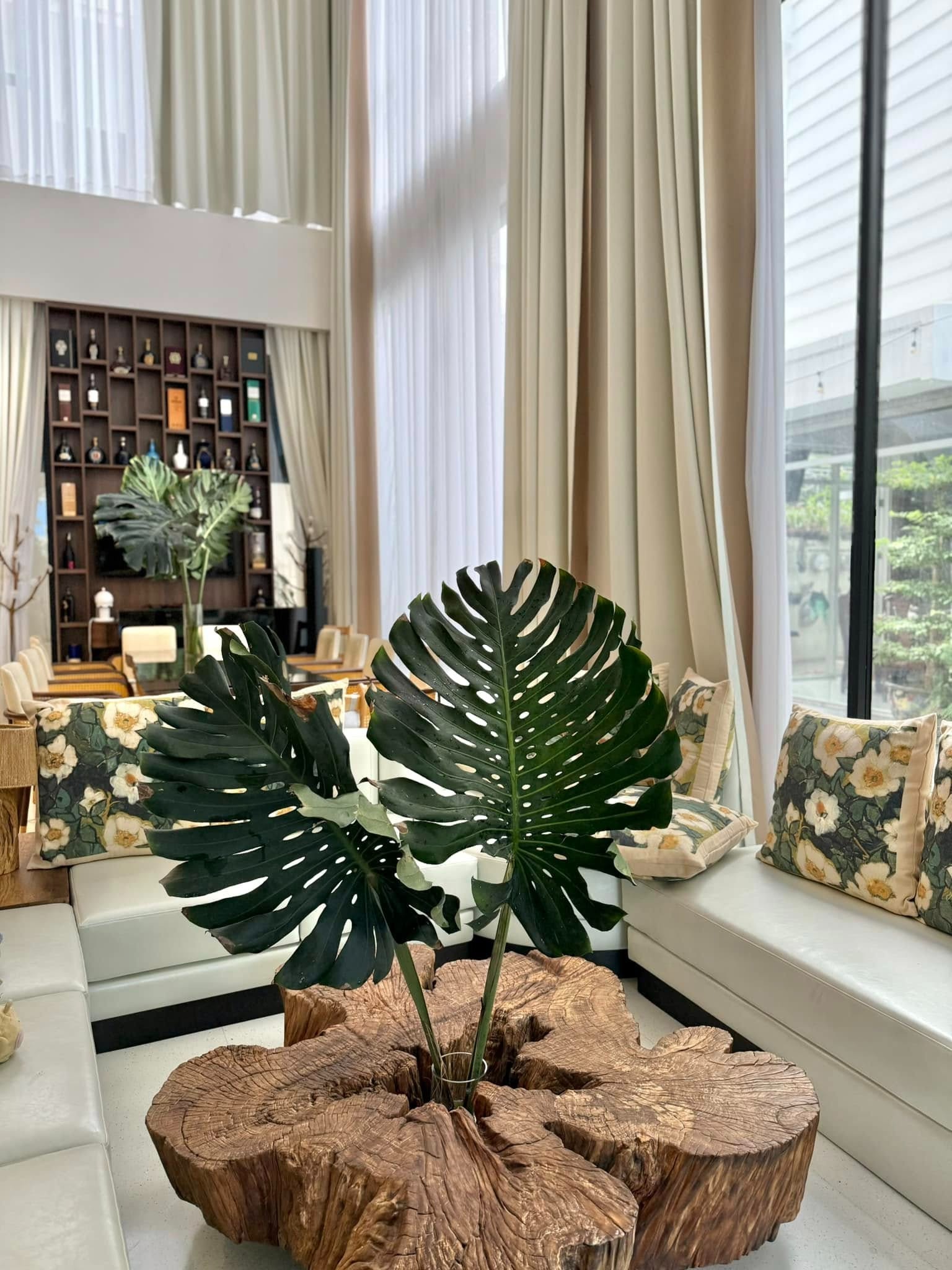 Căn nh&agrave; 1 . 000 M&sup2; sang trọng của diễn vi&ecirc;n V&acirc;n Trang tại TP . HCM - Ảnh 5.