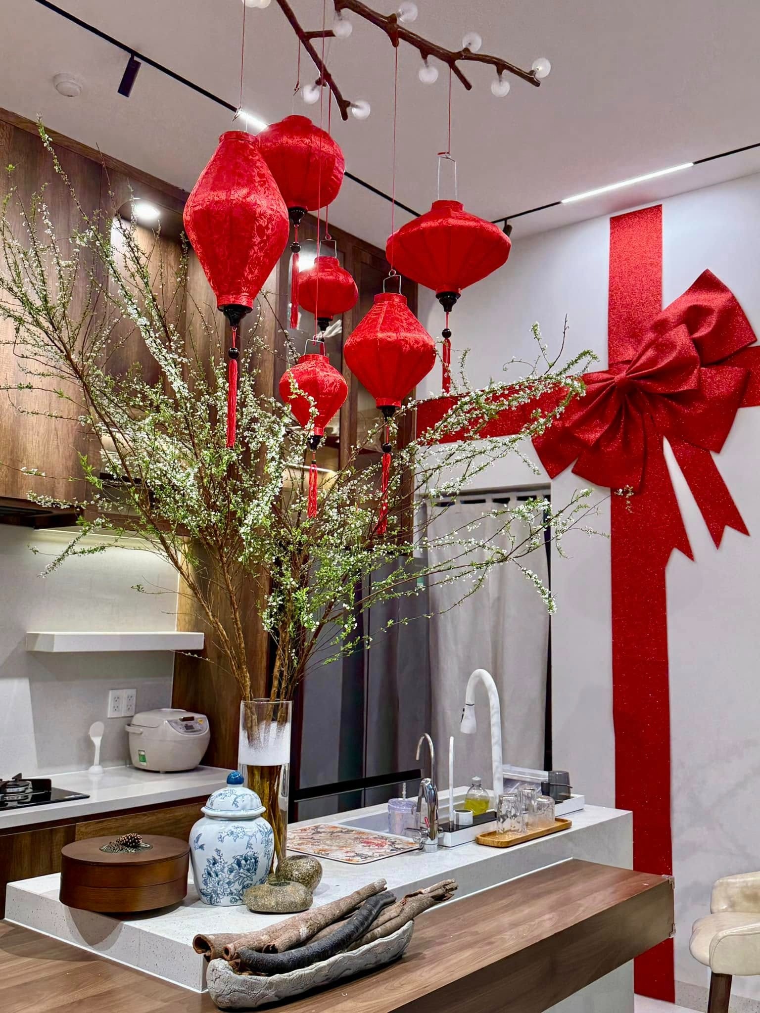Căn nh&agrave; 1 . 000 M&sup2; sang trọng của diễn vi&ecirc;n V&acirc;n Trang tại TP . HCM - Ảnh 10.