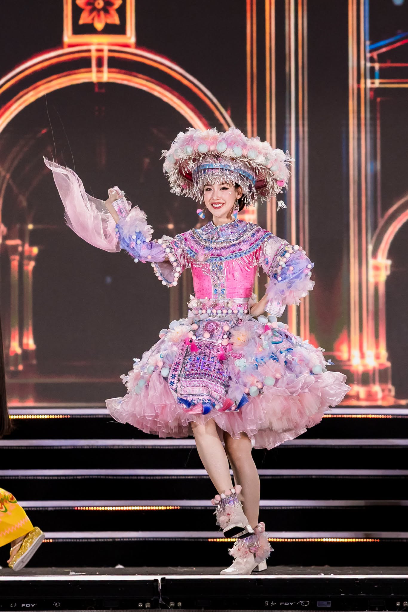 Mai Phương th&uacute;y ghen tị với Bảo Ngọc trước thềm chung kết Miss World 2026 - Ảnh 1.